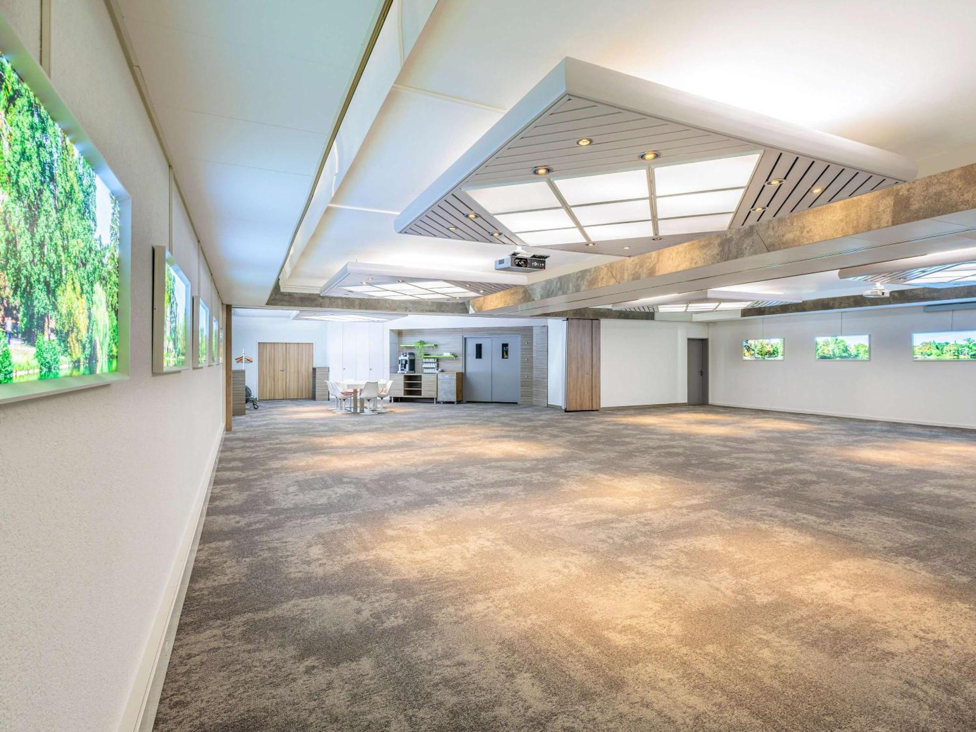 Ibis Lausanne Крисие Екстериор снимка