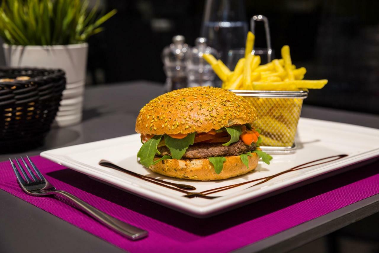 Ibis Lausanne Крисие Екстериор снимка