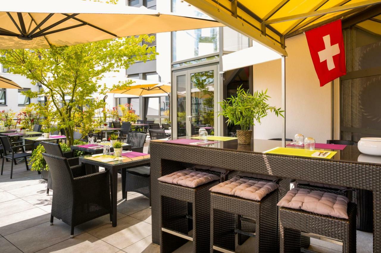 Ibis Lausanne Крисие Екстериор снимка